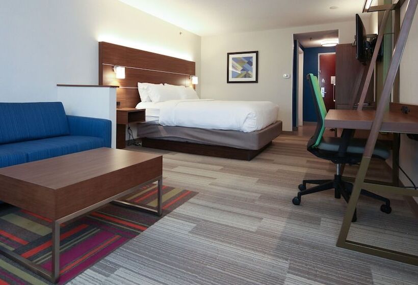 Номер Стандарт, Holiday Inn Express Hotel & Suites Cincinnati Southeast Newport, An Ihg