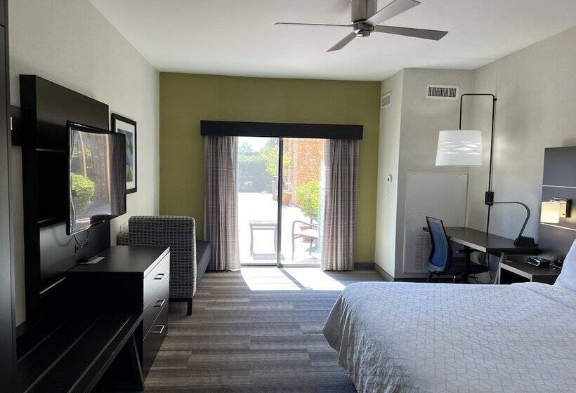 스탠다드 룸 더블 침대, Holiday Inn Express Hotel & Suites El Dorado Hills, An Ihg