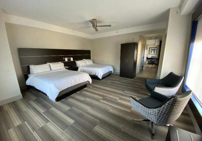 스위트 퀸침대, Holiday Inn Express Hotel & Suites El Dorado Hills, An Ihg