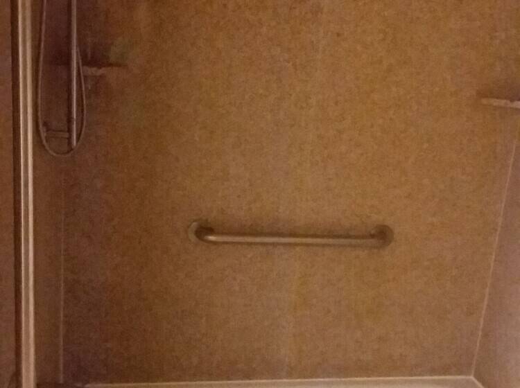 סוויטה מותאמת לאדם עם מוגבלויות, Holiday Inn Express Hotel & Suites Lake Placid, An Ihg