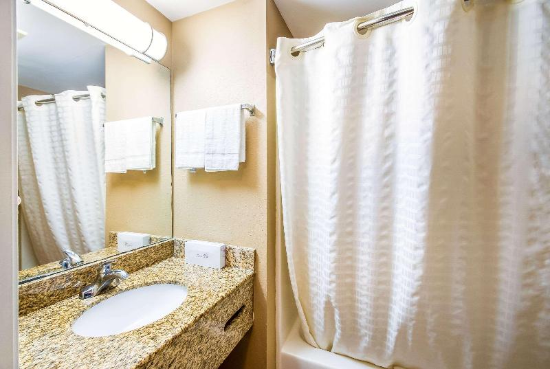 장애인을 위한 킹사이즈 침대 스탠다드 룸, Holiday Inn Express Hotel & Suites Livermore, An Ihg