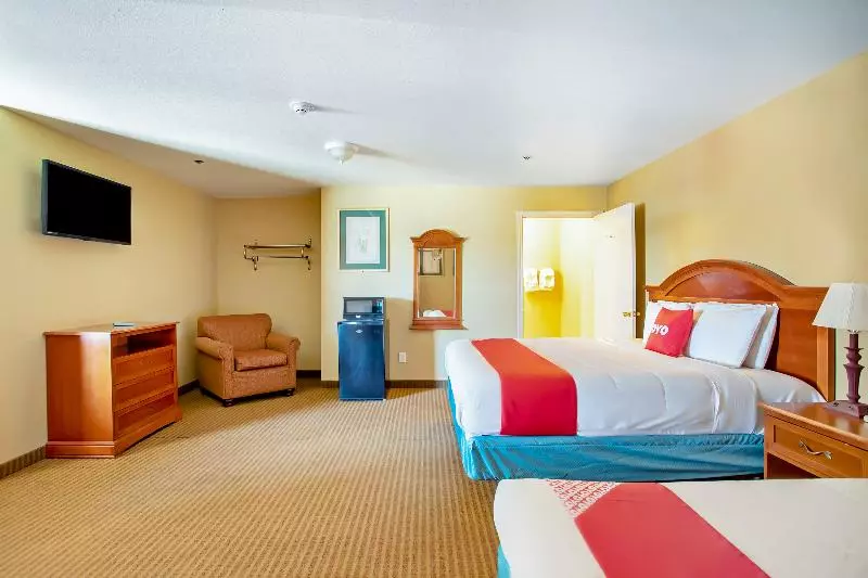 キングサイズベッドのスイートルーム, Holiday Inn Express Hotel & Suites Livermore, An Ihg