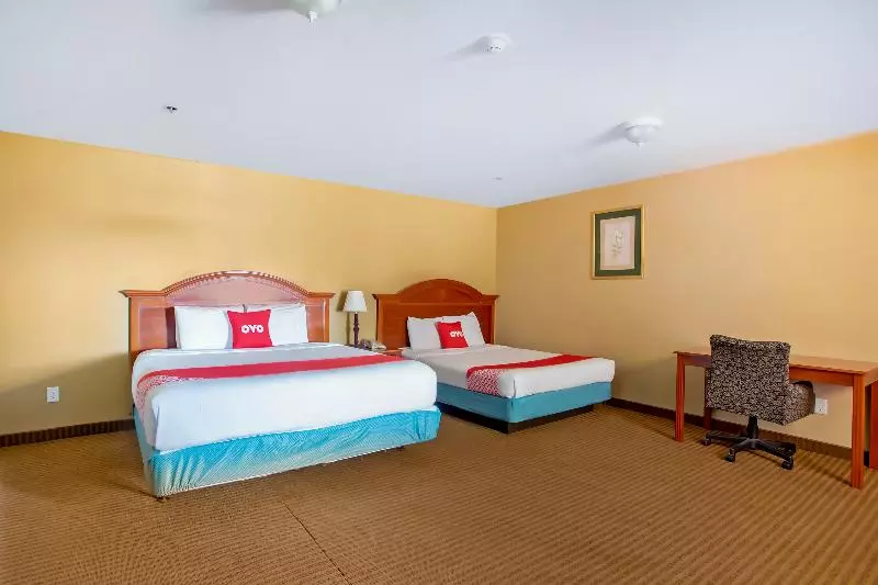 キングサイズベッドのスイートルーム, Holiday Inn Express Hotel & Suites Livermore, An Ihg