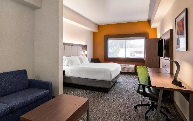Standard-huone King-vuode, Holiday Inn Express Hotel & Suites Oroville Lake By Ihg