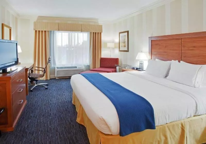 キングサイズベッドのスタンダードルーム, Holiday Inn Express Hotel & Suites Santa Cruz, An Ihg