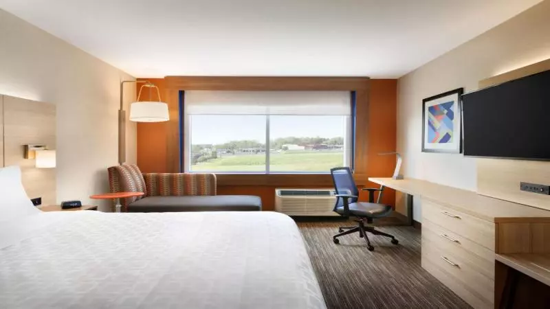 キングサイズベッドのスタンダードルーム, Holiday Inn Express Stuart By Ihg