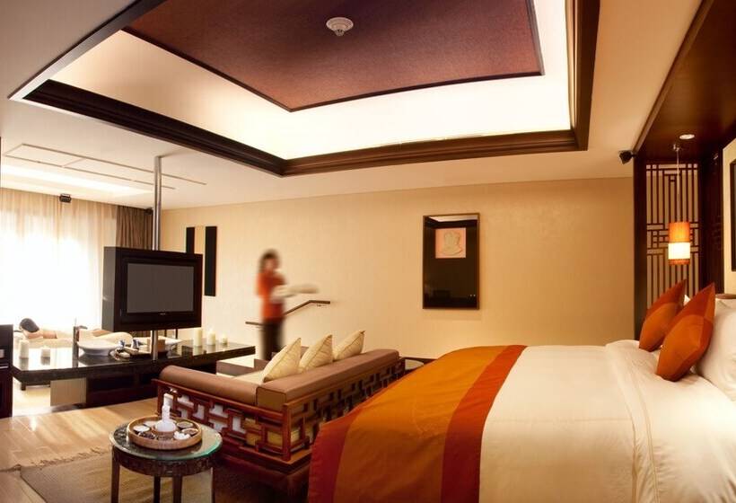 غرفة بريميوم مطلّة علي البحيرة, Intercontinental Huizhou Resort, An Ihg