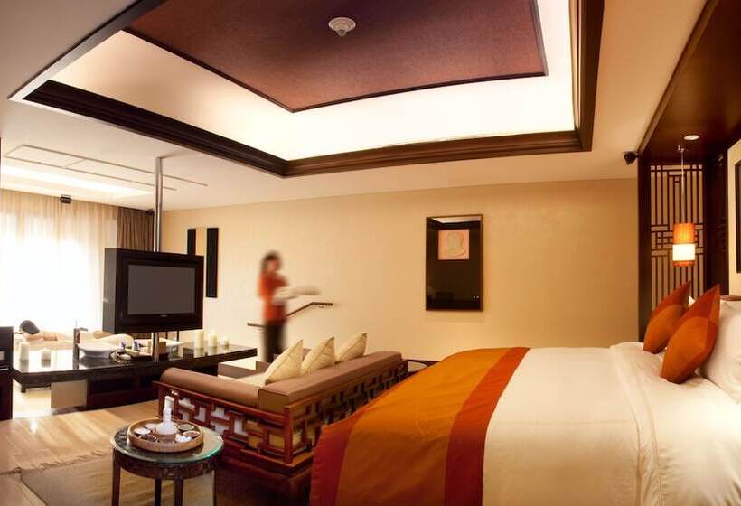 غرفة بريميوم مطلّة علي البحيرة, Intercontinental Huizhou Resort, An Ihg