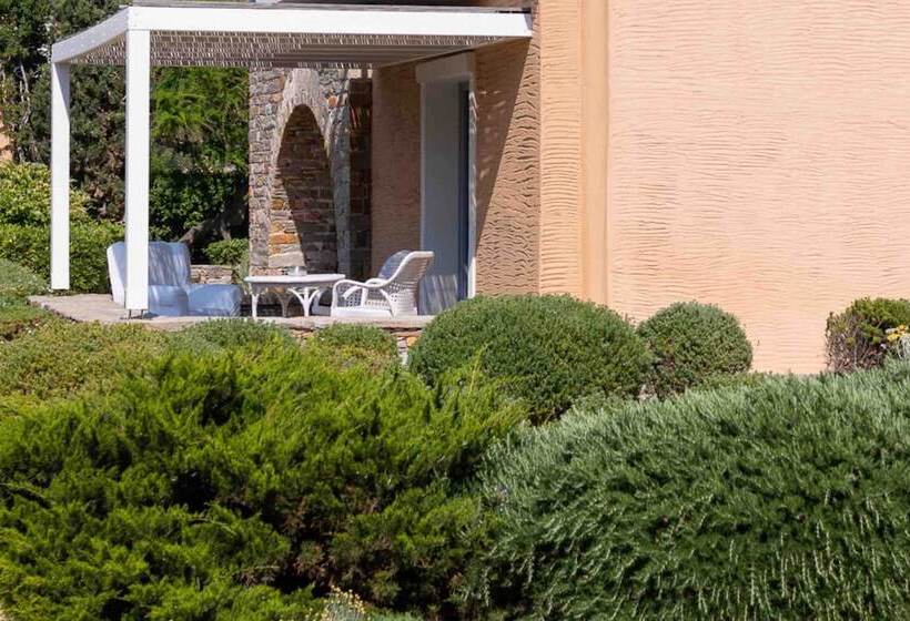 סוויטת ג'וניור נוף לגינה, Porto Kea Suites By Sandglass