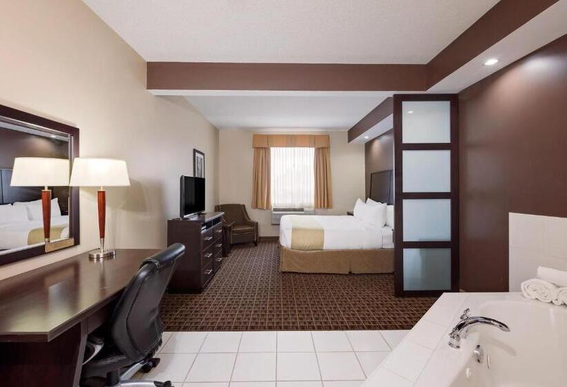 Люкс Кровать Кинг, Ramada By Wyndham Cold Lake