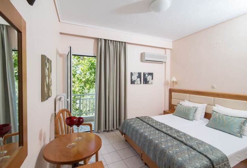 חדר אקונומי, Regina Mare