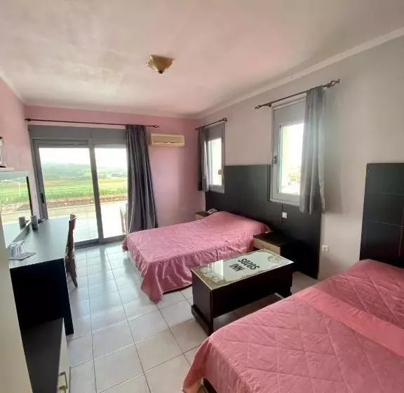 Deluxe Kolmen Hengen Huone, Sozos Inn Hotel Vonitsa