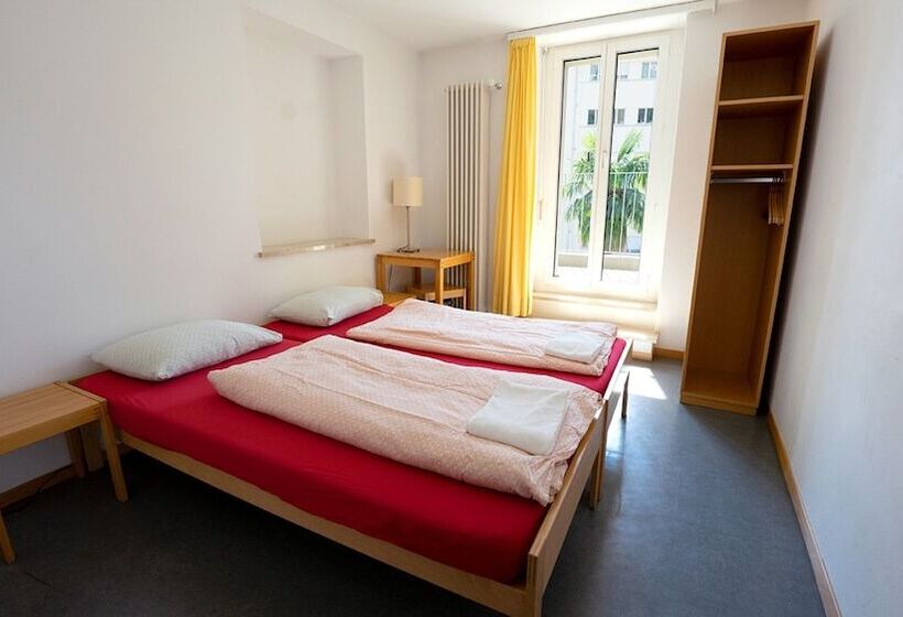 スタンダードシングルルーム, Locarno Youth Hostel