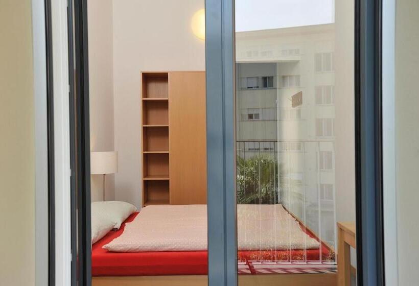 スタンダードシングルルーム, Locarno Youth Hostel