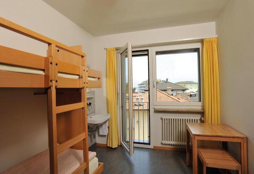 ファミリールーム, Locarno Youth Hostel