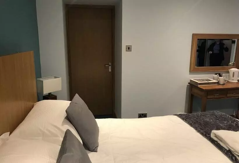 スーペリアールーム, The Ship Inn   Winner Best Hotel Experience 2024 Visit Scotland