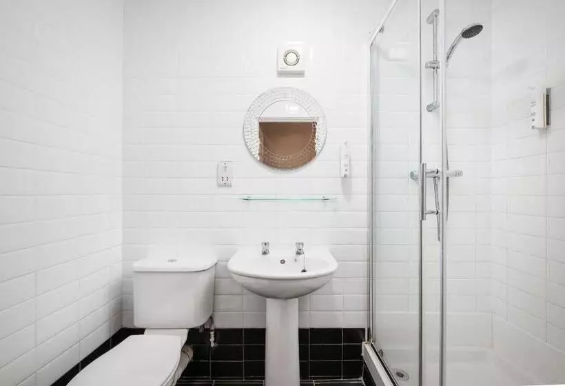 اتاق استاندارد سه نفره, Rooms Inn