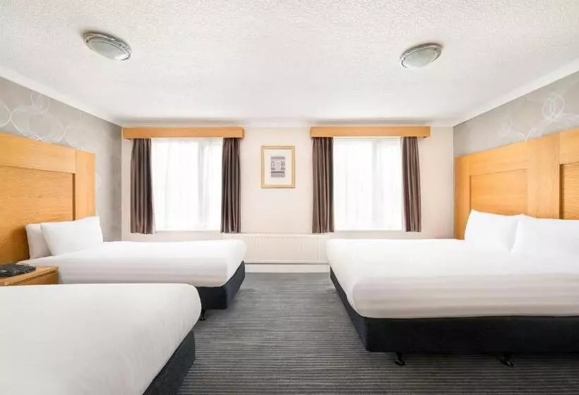 اتاق خانوادگی, Rooms Inn