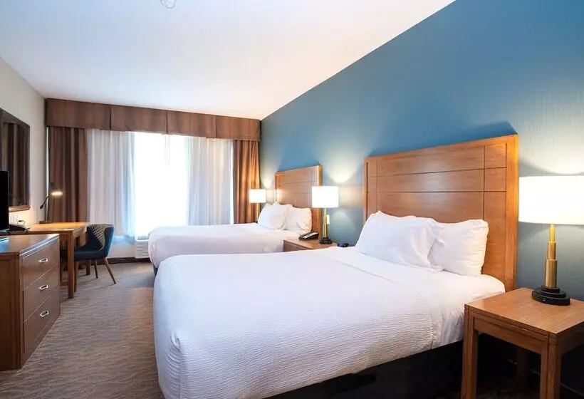 クイーンサイズベッドのスタンダードルーム, Sandman Hotel And Suites Squamish