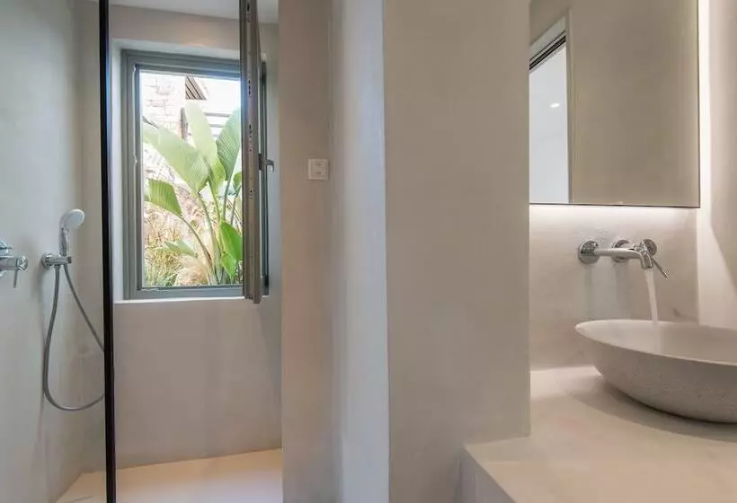 اتاق اکونومی, Senia Onar Hotels Collection