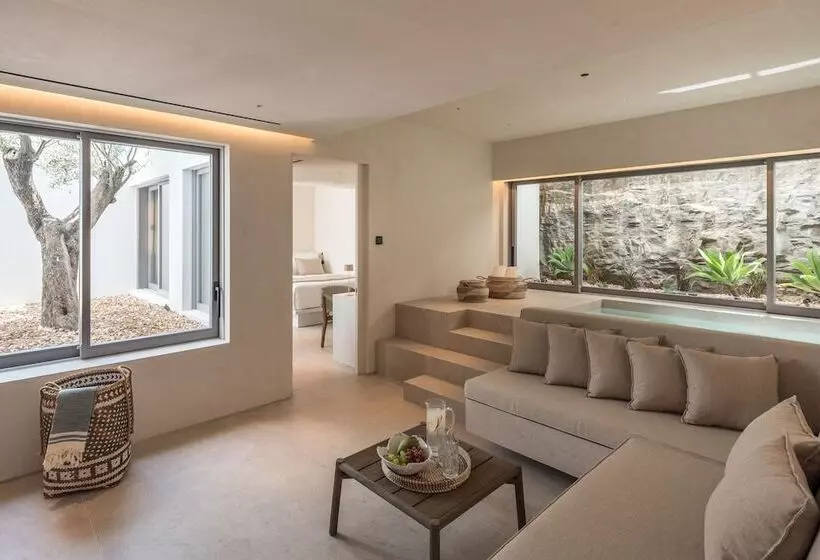 سوئیت پرزیدنت, Senia Onar Hotels Collection