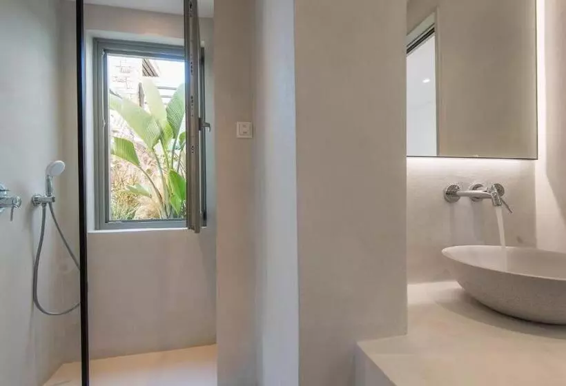 اتاق اکونومی, Senia Onar Hotels Collection