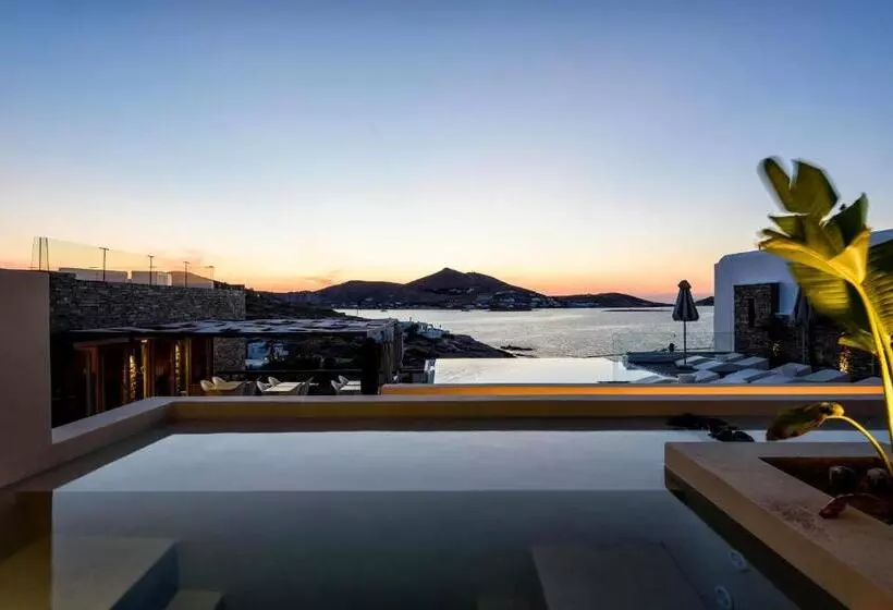 سوئیت جونیور با چشمانداز, Senia Onar Hotels Collection