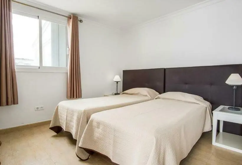 1 Bedroom Penthouse Apartment, Duquesa Harbour Club Apart