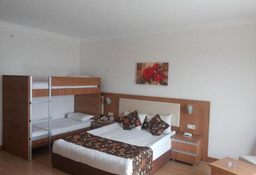 Quarto Familiar, Cenger Beach Resort Spa  All Inclusive