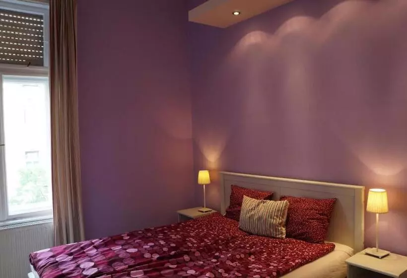اتاق استاندارد با سرویس بهداشتی مشترک, Jazzy Vibes Parliament Rooms And Ensuites