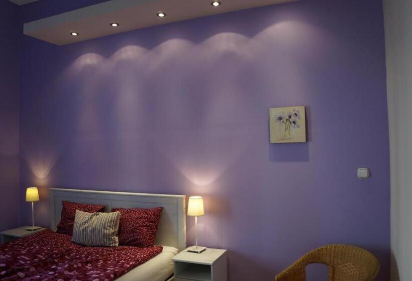 חדר סטנדרט חדר אמבטיה משותף, Jazzy Vibes Parliament Rooms And Ensuites