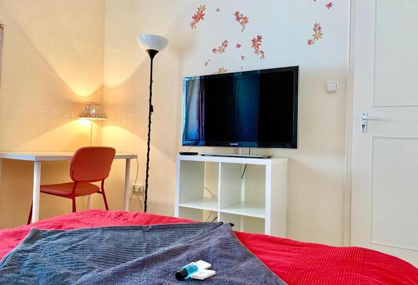 חדר סטנדרט, Jazzy Vibes Parliament Rooms And Ensuites