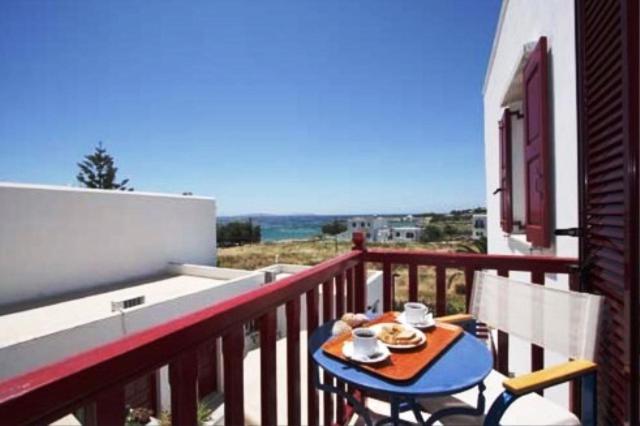 غرفة قياسية ثلاثية, Akrogiali