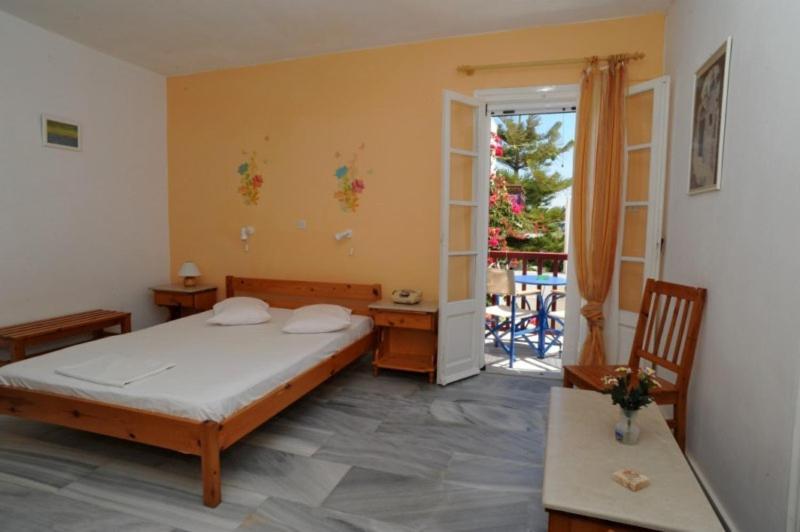 غرفة قياسية ثلاثية, Akrogiali