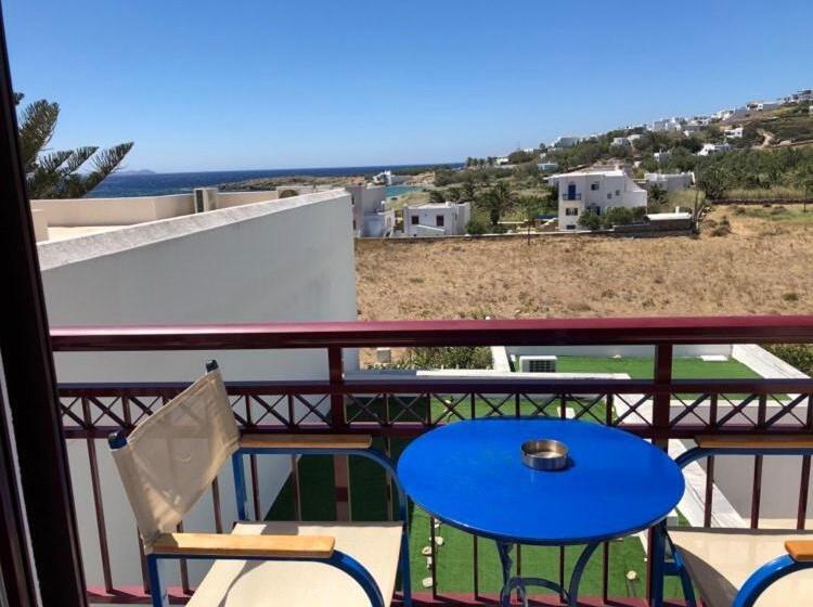 غرفة ديلوكس مطلّة علي البحر, Akrogiali