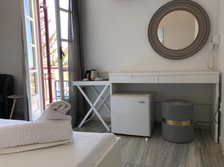 غرفة ديلوكس مطلّة علي البحر, Akrogiali