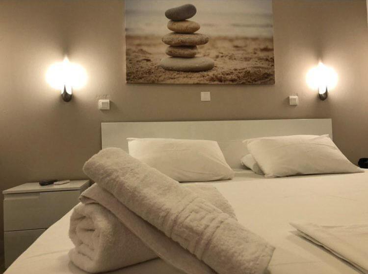 غرفة ديلوكس مطلّة علي البحر, Akrogiali