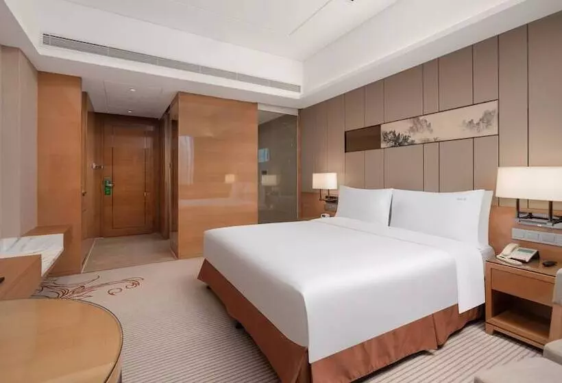 2ダブルベッドのスタンダードルーム, Holiday Inn Chengdu Oriental Plaza, An Ihg