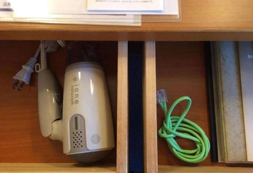 带双人床的基本房间, Iwaki Washington