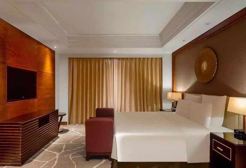 キングサイズベッドのデラックススイート, Pullman Haikou