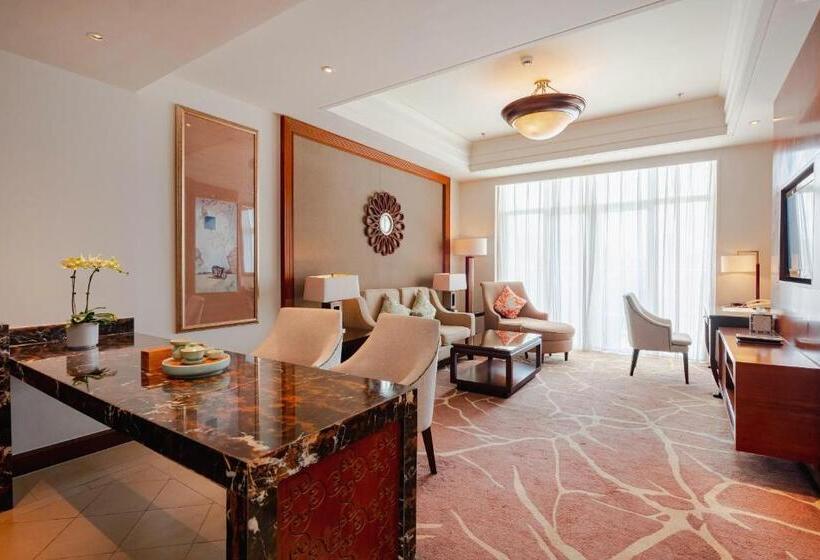 Люкс Deluxe Кровать Кинг, Pullman Haikou