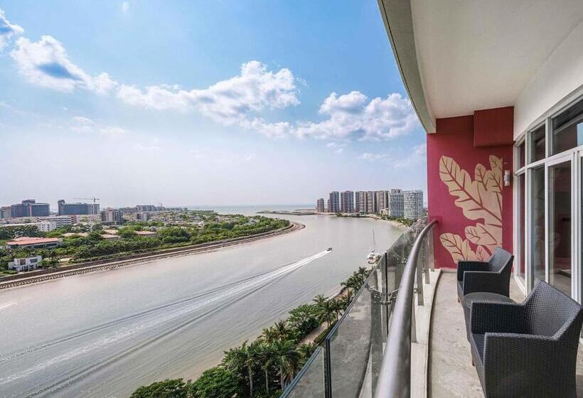 חדר דחוקס עם מיטת קינג, Pullman Haikou