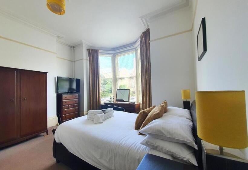 Номер Стандарт, Rowntree Lodge