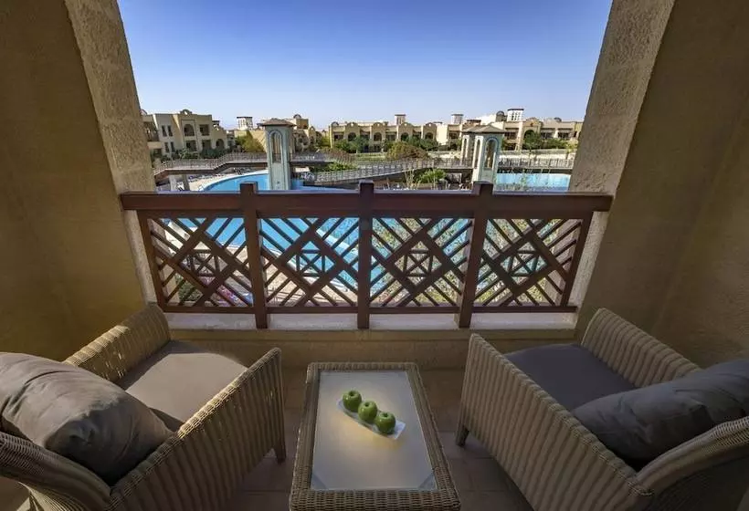 اتاق استاندارد با چشم‌انداز استخر, Crowne Plaza Jordan Dead Sea Resort & Spa, An Ihg
