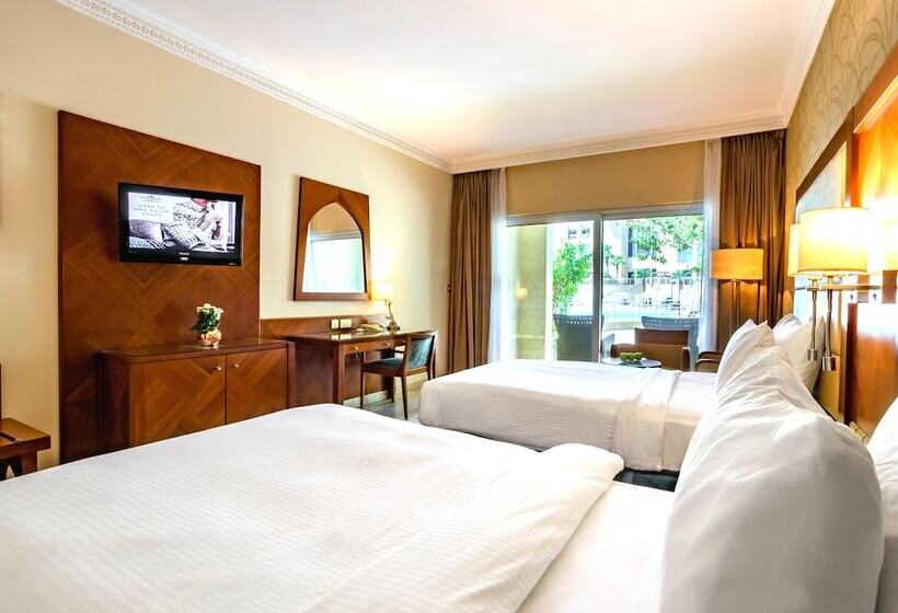 اتاق استاندارد با چشم‌انداز استخر, Crowne Plaza Jordan Dead Sea Resort & Spa, An Ihg