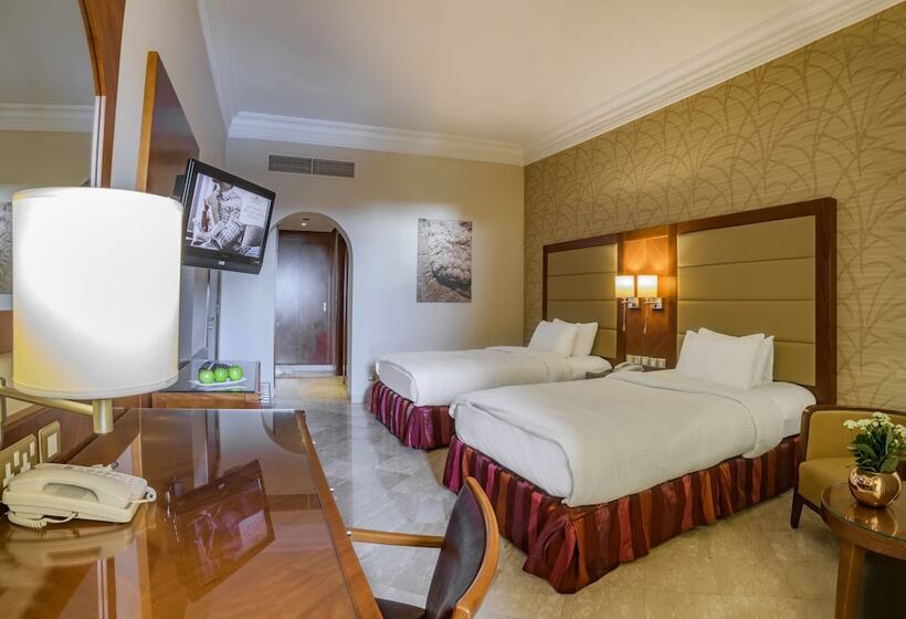 اتاق استاندارد با چشم‌انداز استخر, Crowne Plaza Jordan Dead Sea Resort & Spa, An Ihg