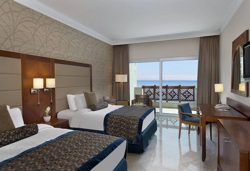 اتاق استاندارد با چشم‌انداز استخر, Crowne Plaza Jordan Dead Sea Resort & Spa, An Ihg