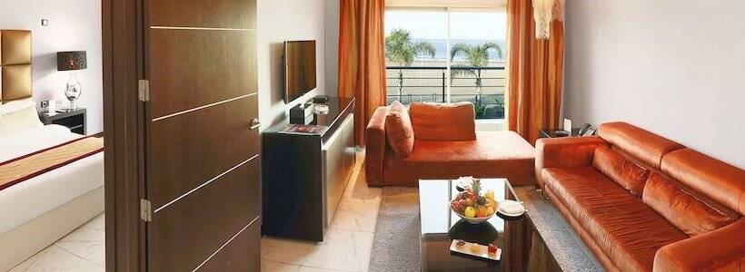 주니어 스위트, Avanti Mohammedia