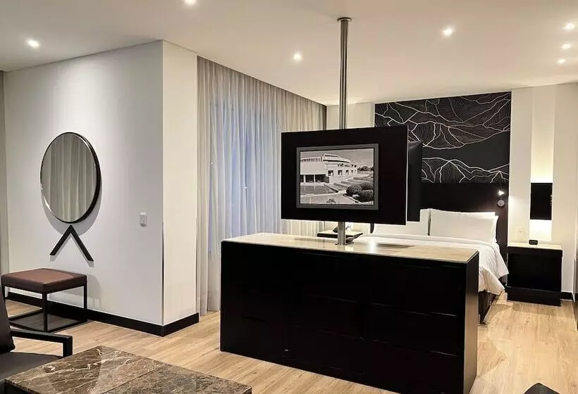 スイート, Holiday Inn Bogota Airport, An Ihg