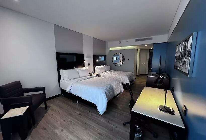 2ダブルベッドのスタンダードルーム, Holiday Inn Bogota Airport, An Ihg
